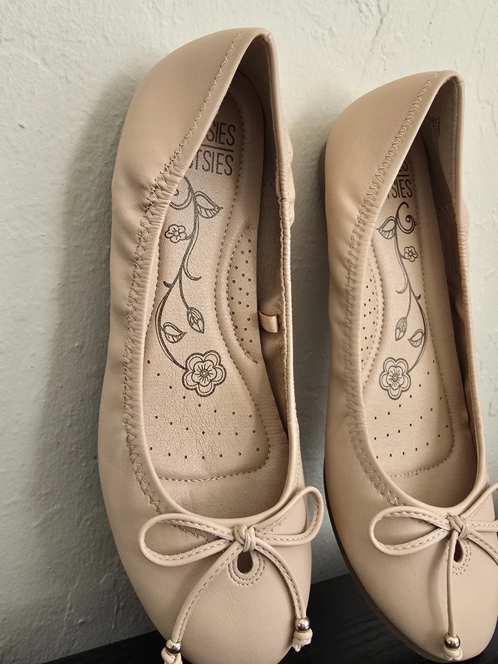 New Mootsies Tootsies Blush Nude Ballet Flats - Picture 3 of 4
